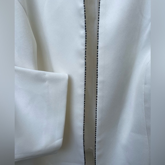 🔥🖤Women’s Dress Barn ivory blazer, black glass bead trim. Size 16W Beautiful! - Picture 5 of 5